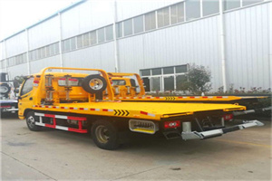 张镇附近拖车救援搭电